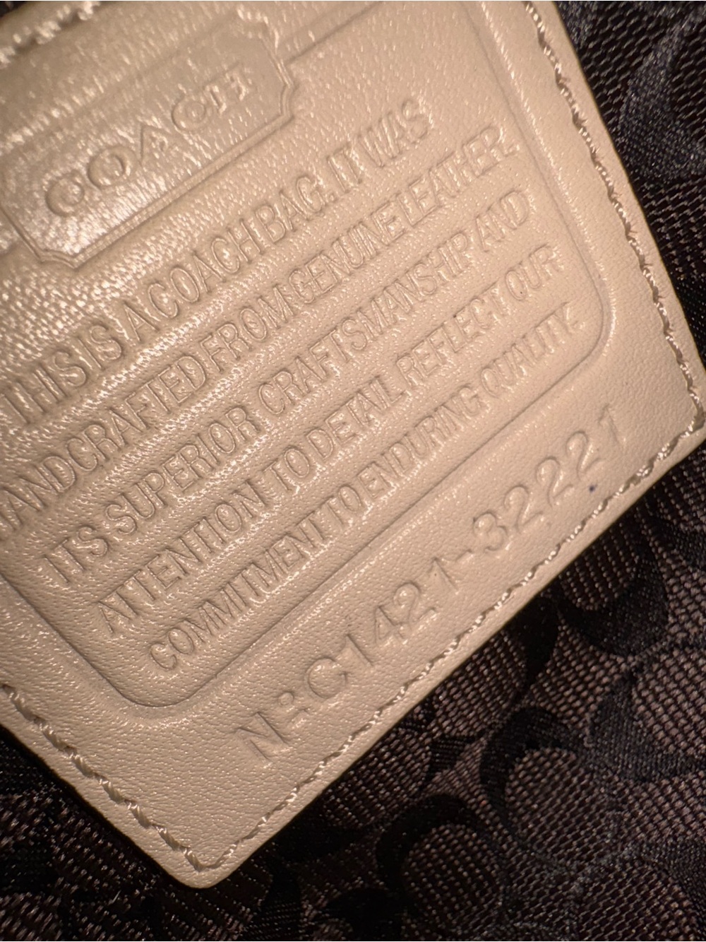 Coach Madison Carlyle Cream Leather Shoulder Tote with Turn-Lock Detail - Picture 6 of 6